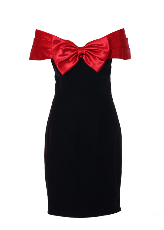 Red bow velvet dress