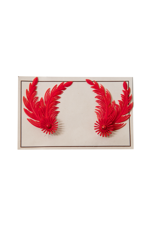 Red climbing flower plastic clip ons